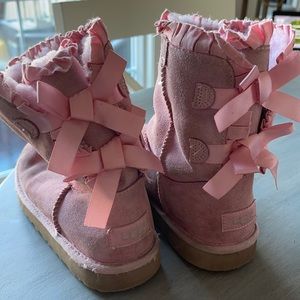 Girl Pink Ugg Boots